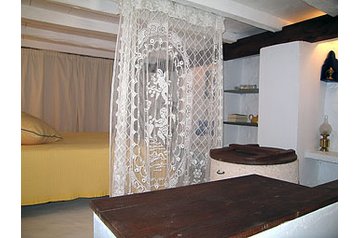 Grecia Privát Hydra, Exterior